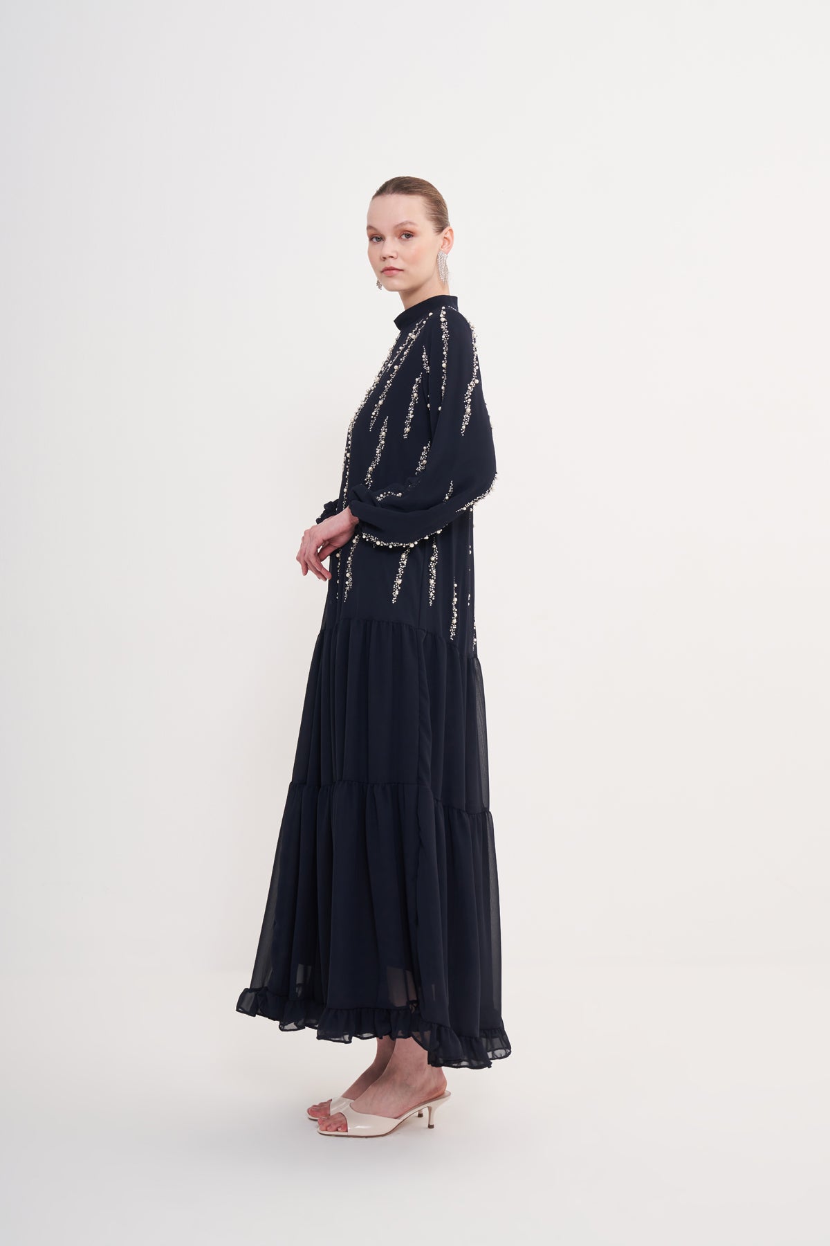 Önden Taş Baskı Detaylı Eteği Fırfırlı Elbise - lacivert