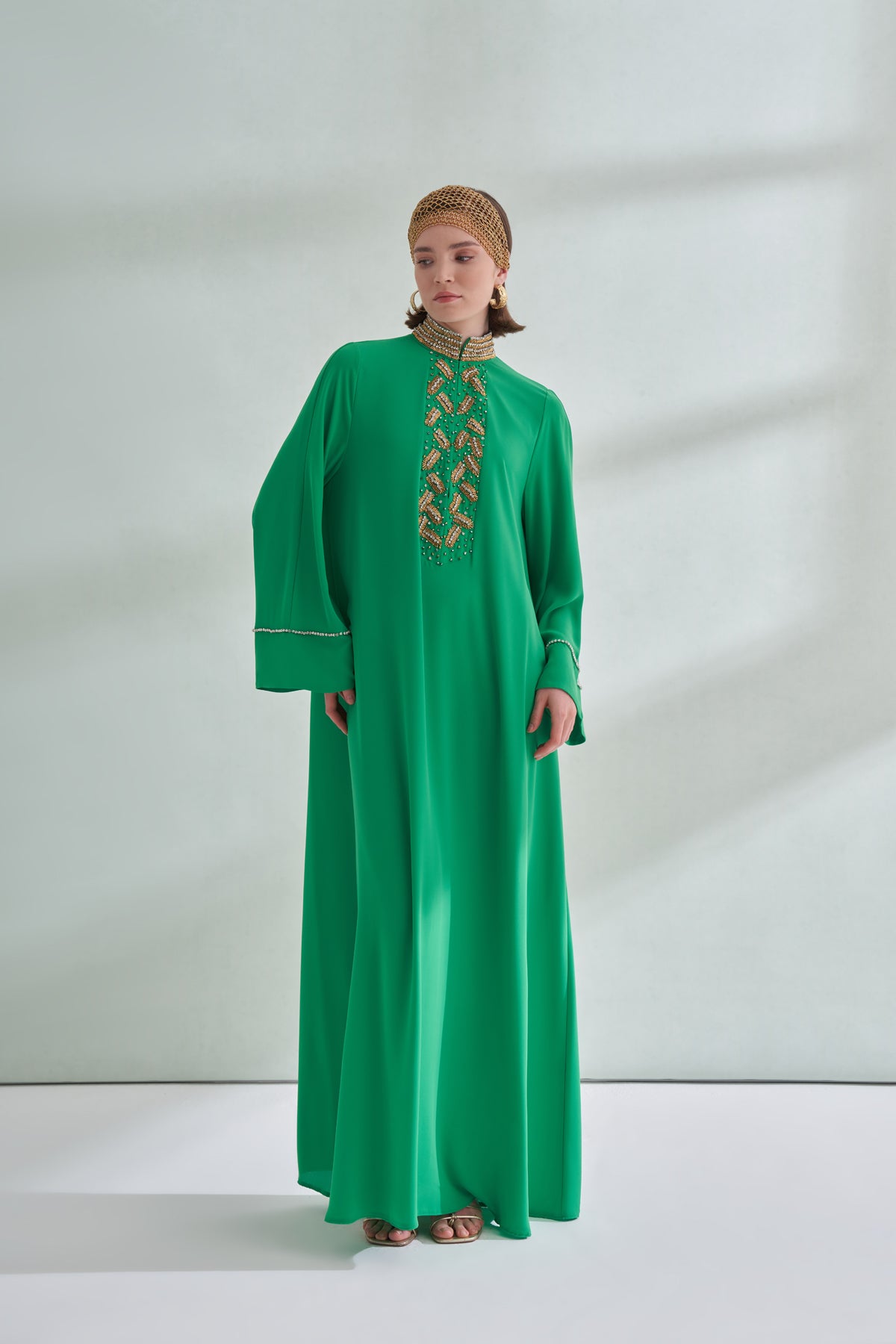 Ön Yaka El İşi Boncuk Detaylı Elbise - benetton yeşili