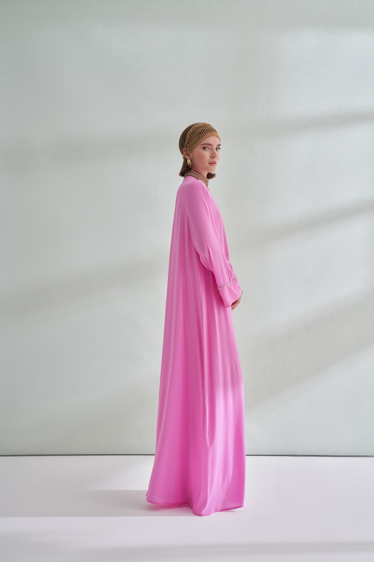 Ön Yaka El İşi Boncuk Detaylı Elbise - pembe