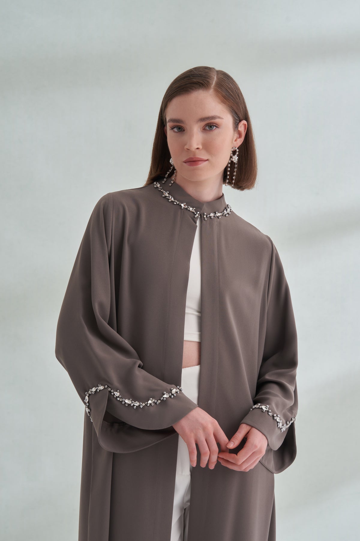 El İşi Detaylı Krep Abaya - vizon