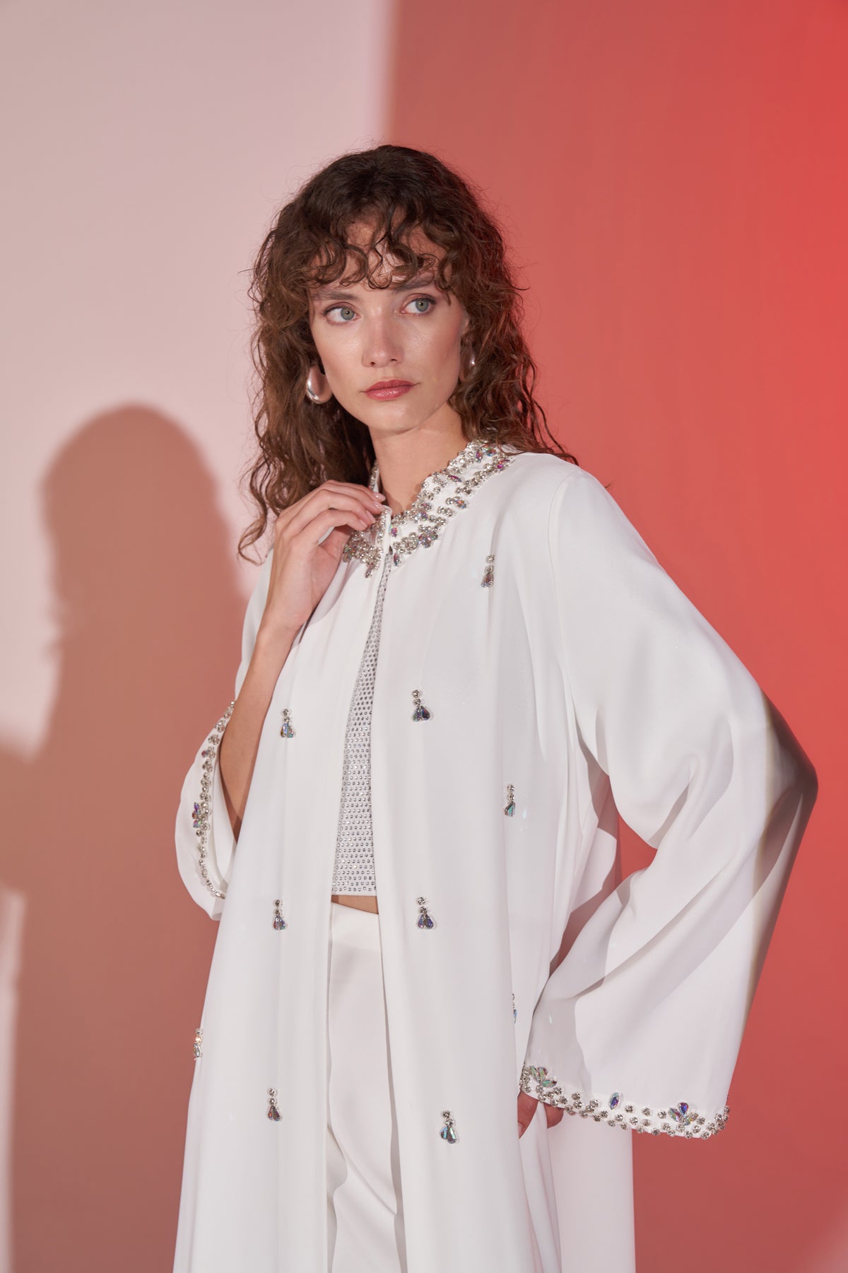 Yakası Ve Kol Uçları Taş İşlemeli Abaya - Ekru