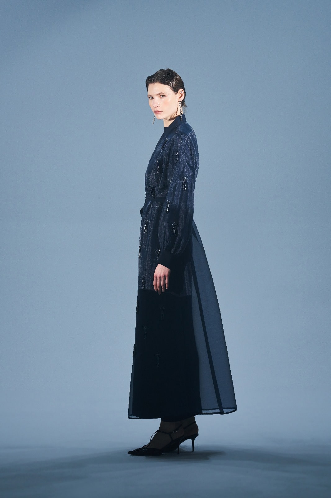 Boydan El İşi Boncuk Detaylı Organze Abaya - lacivert