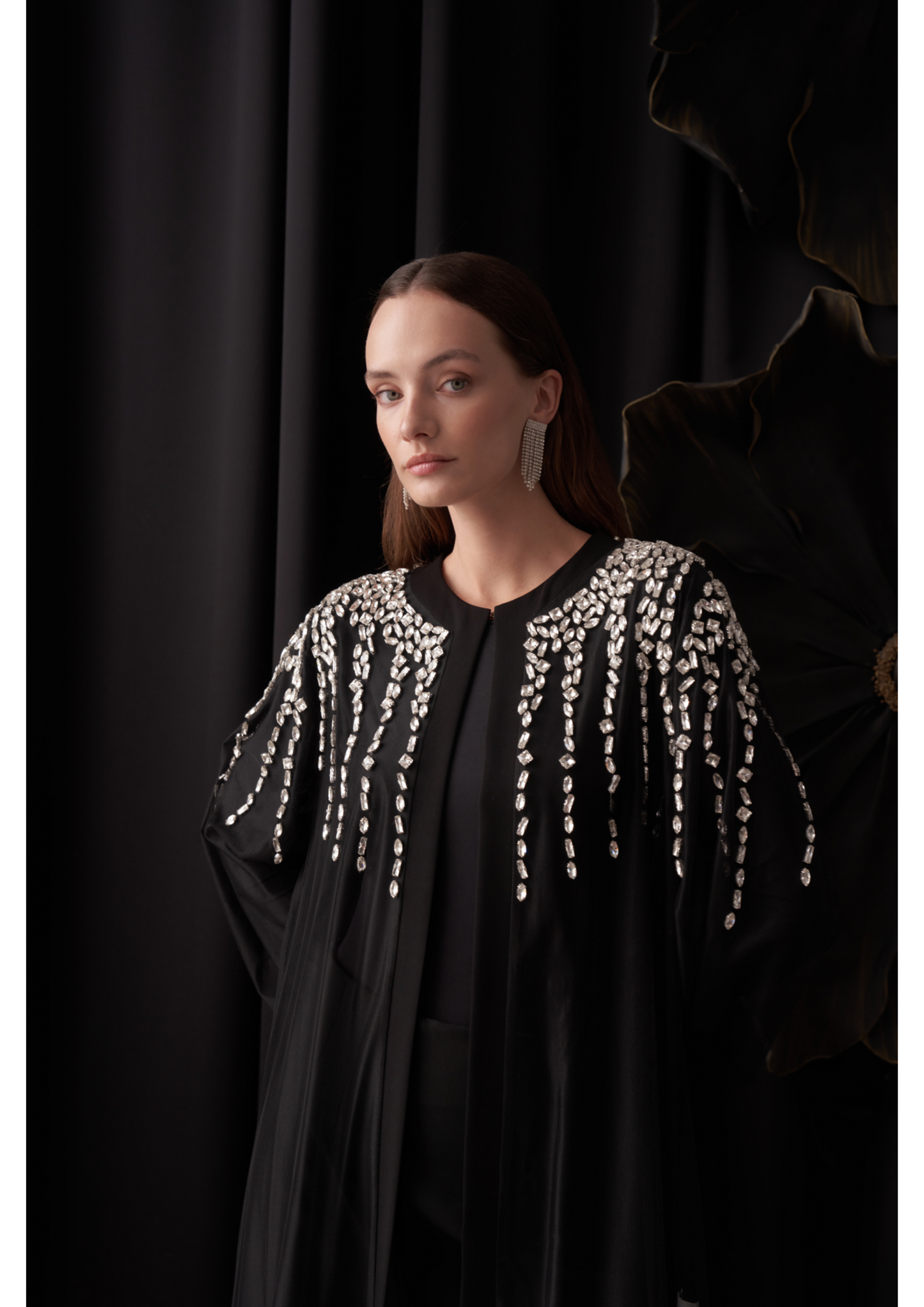 Taş Baskılı Eteği Fırfır Detaylı Tül Abaya - siyah