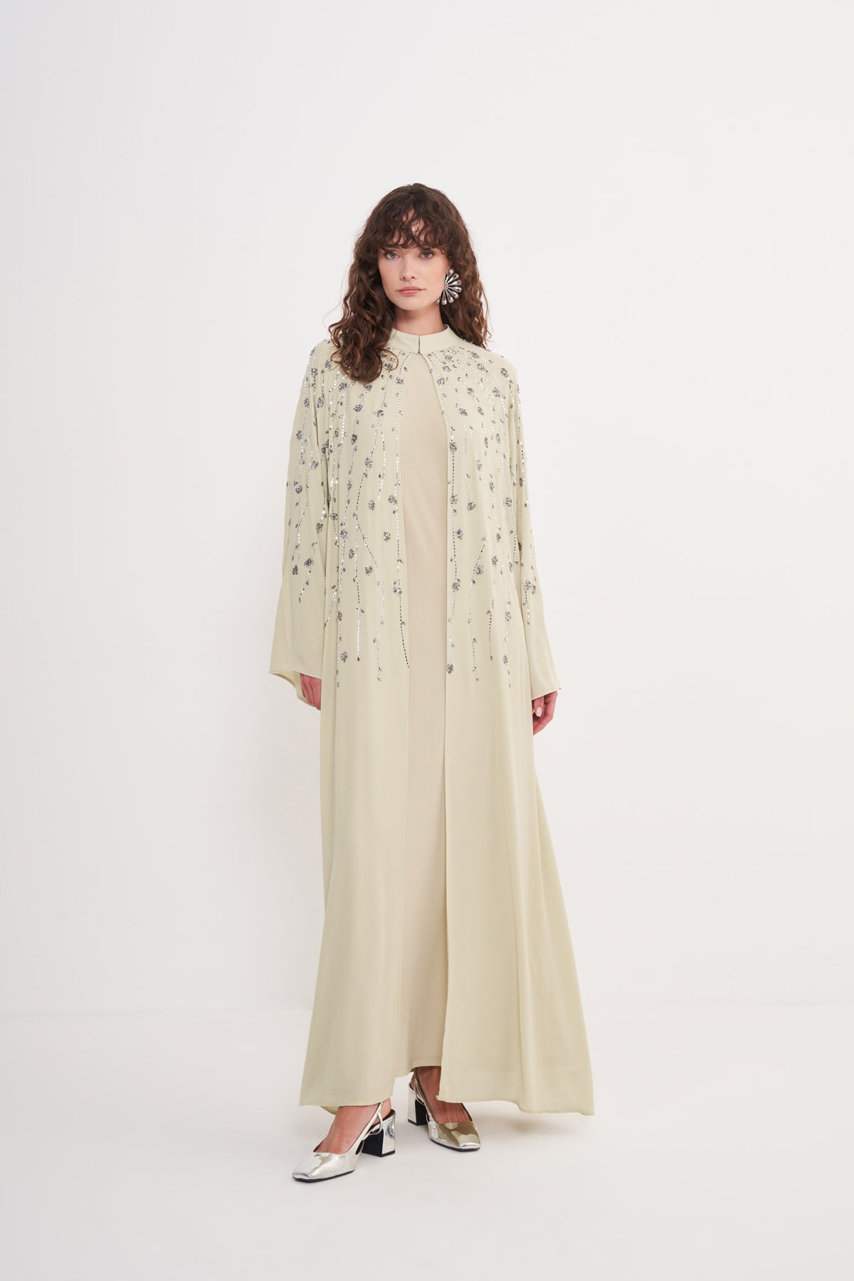 Taş Baskılı Gümüş Boncuk Detaylı Abaya - Mimoza