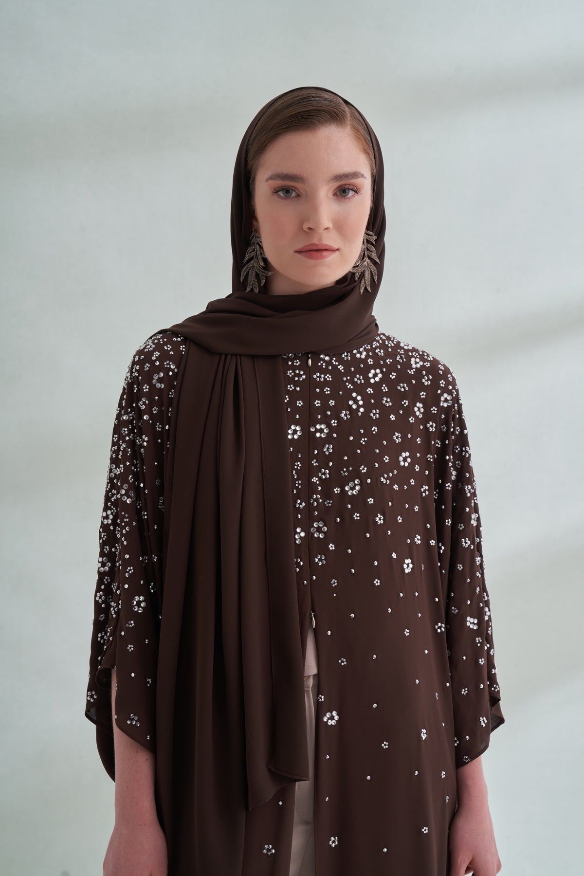Çiçek Boncuk Taş Baskılı Femuar Detaylı Abaya - kahve
