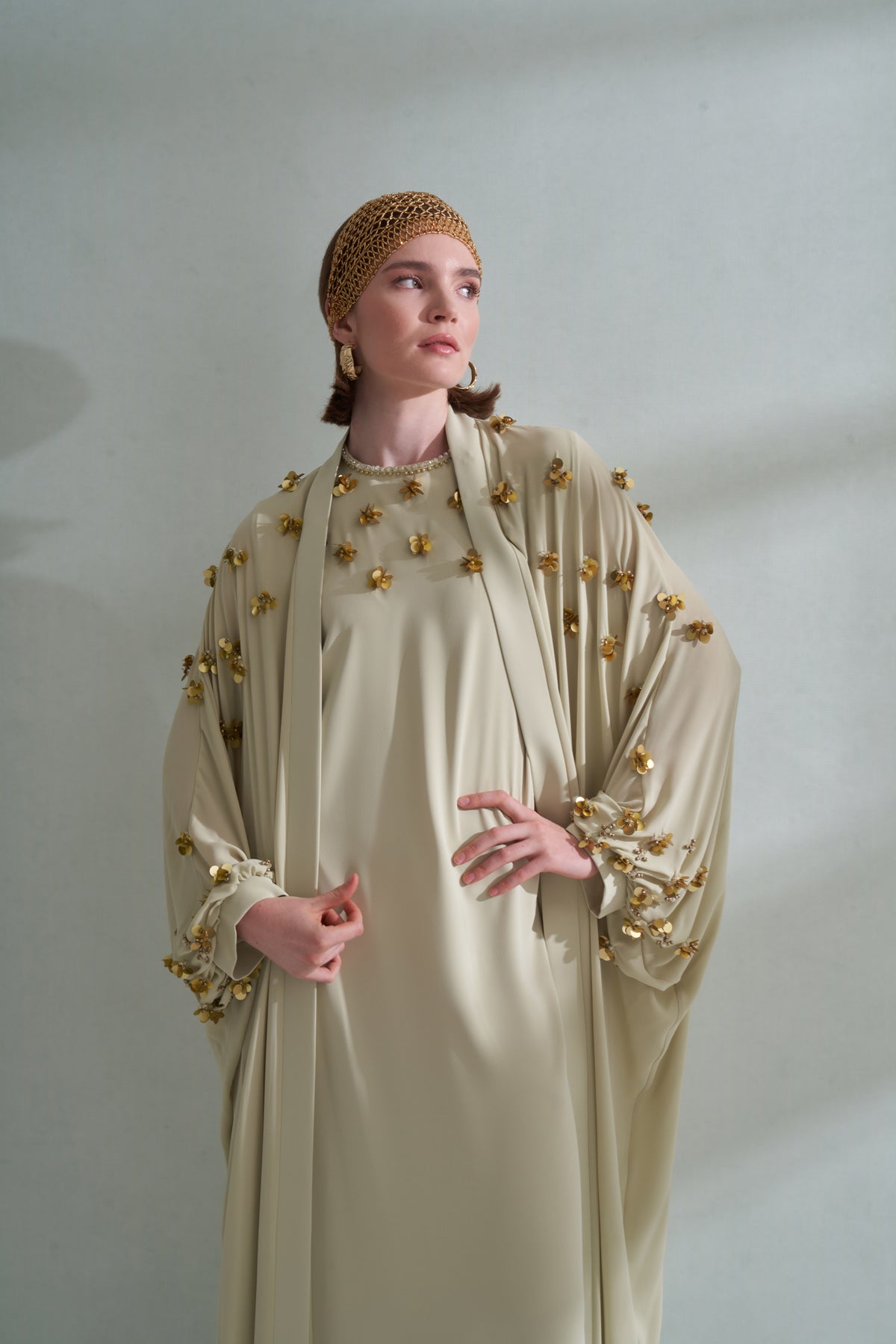 El İşi Pul Detaylı İçlikli Abaya - mimoza