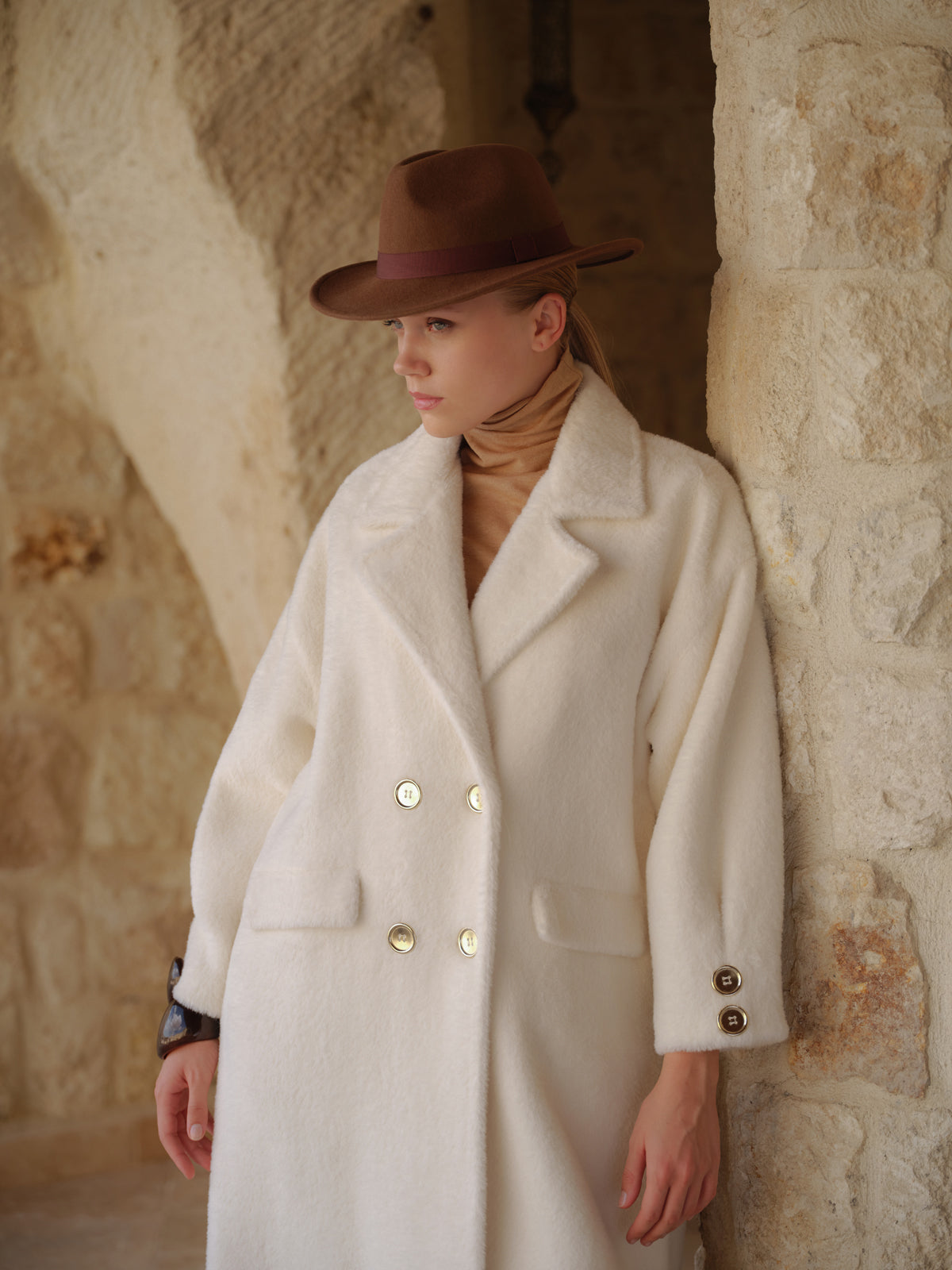 Kol Detaylı Oversize Angora Kaban - ekru