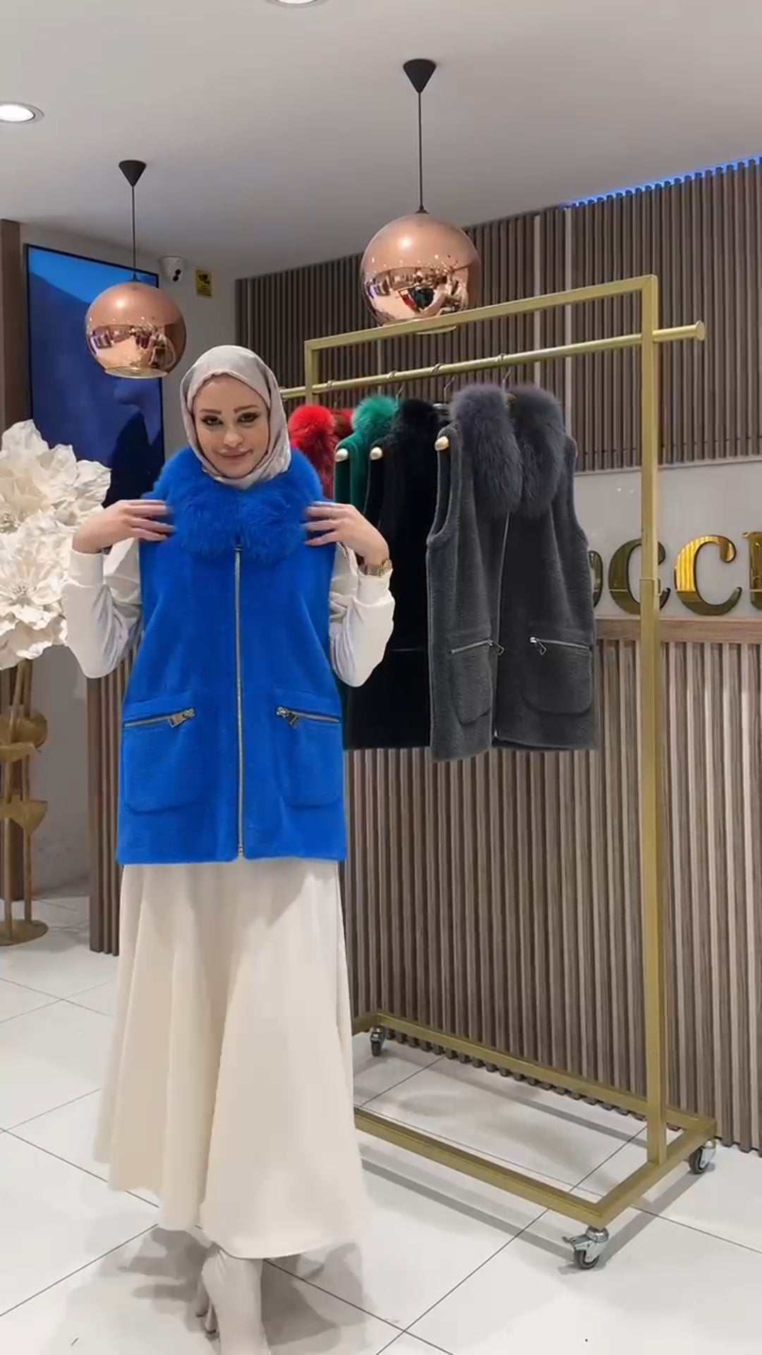 Kürk Yakalı Angora Yelek - saks