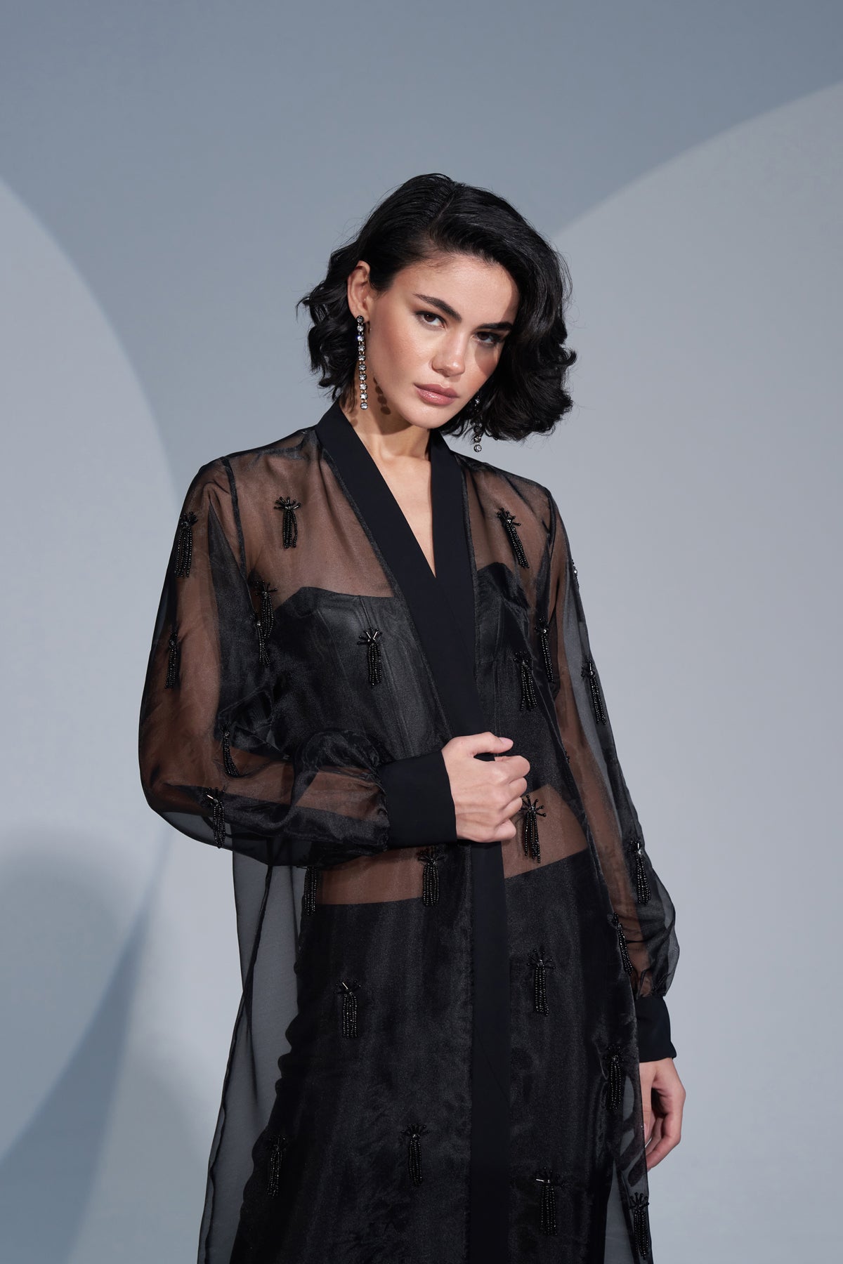 Boydan El İşi Boncuk Detaylı Organze Abaya - siyah