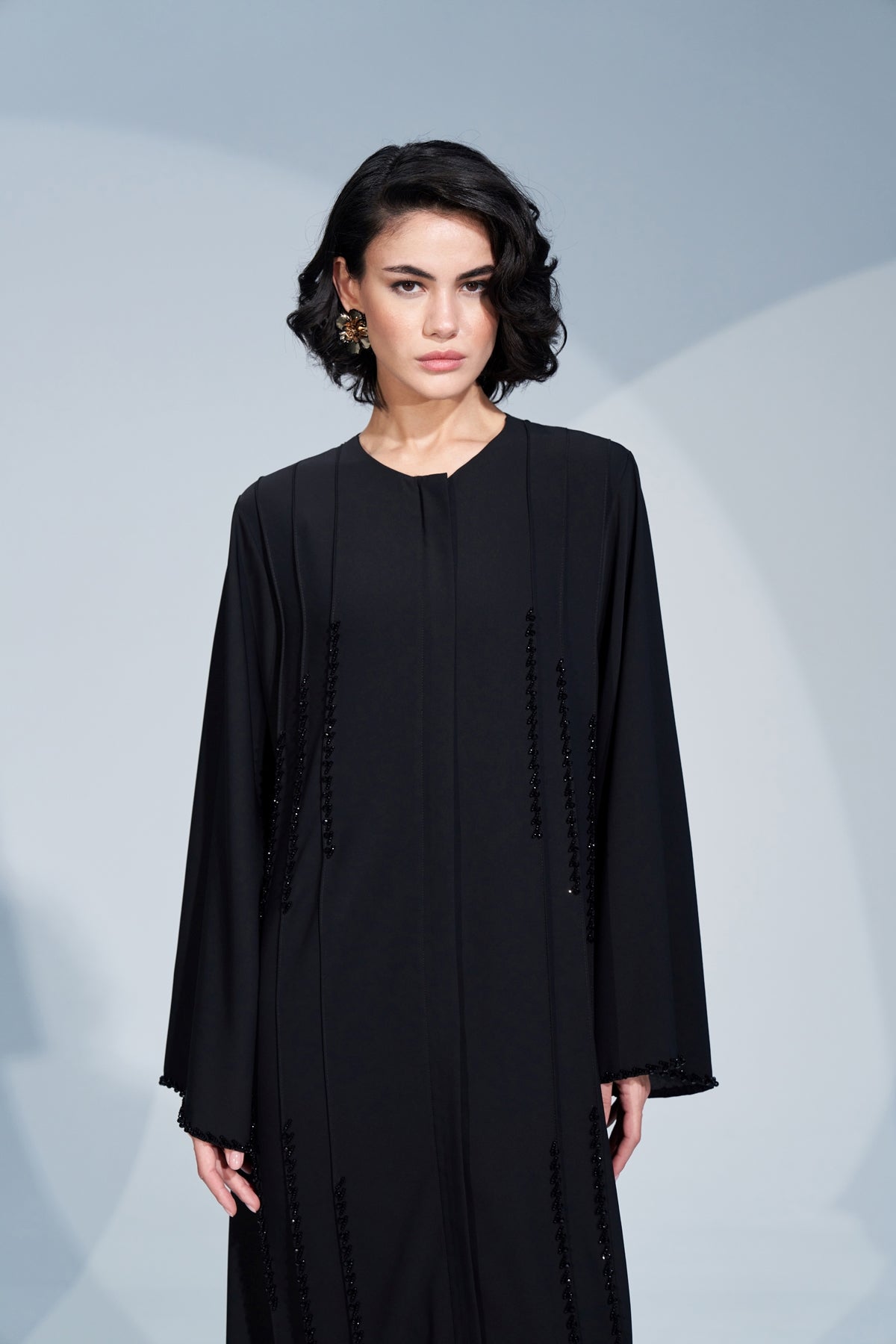 Nervür ve El İşi Boncuk Detaylı Ferace - siyah