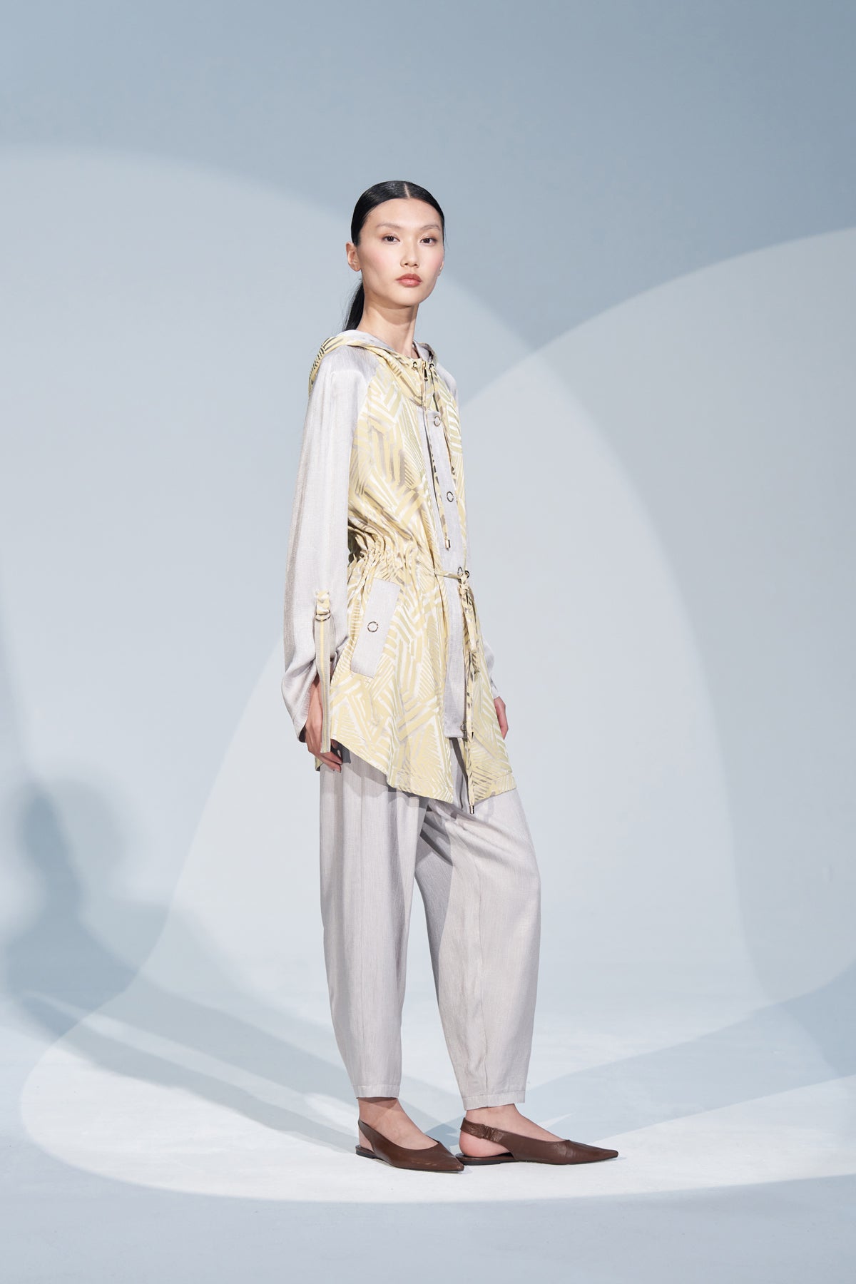 Ön Patlı Kapüşon Detaylı Jakarlı Takım