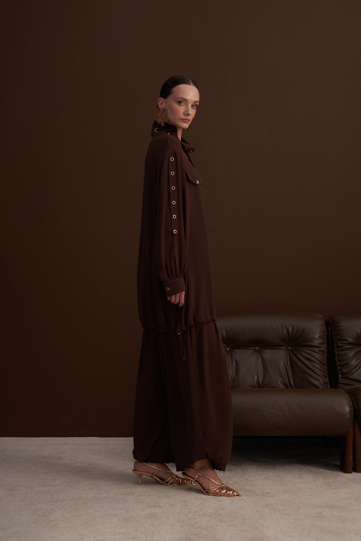 Yaka Detaylı Çıt Çıt Detaylı Takım - kahverengi