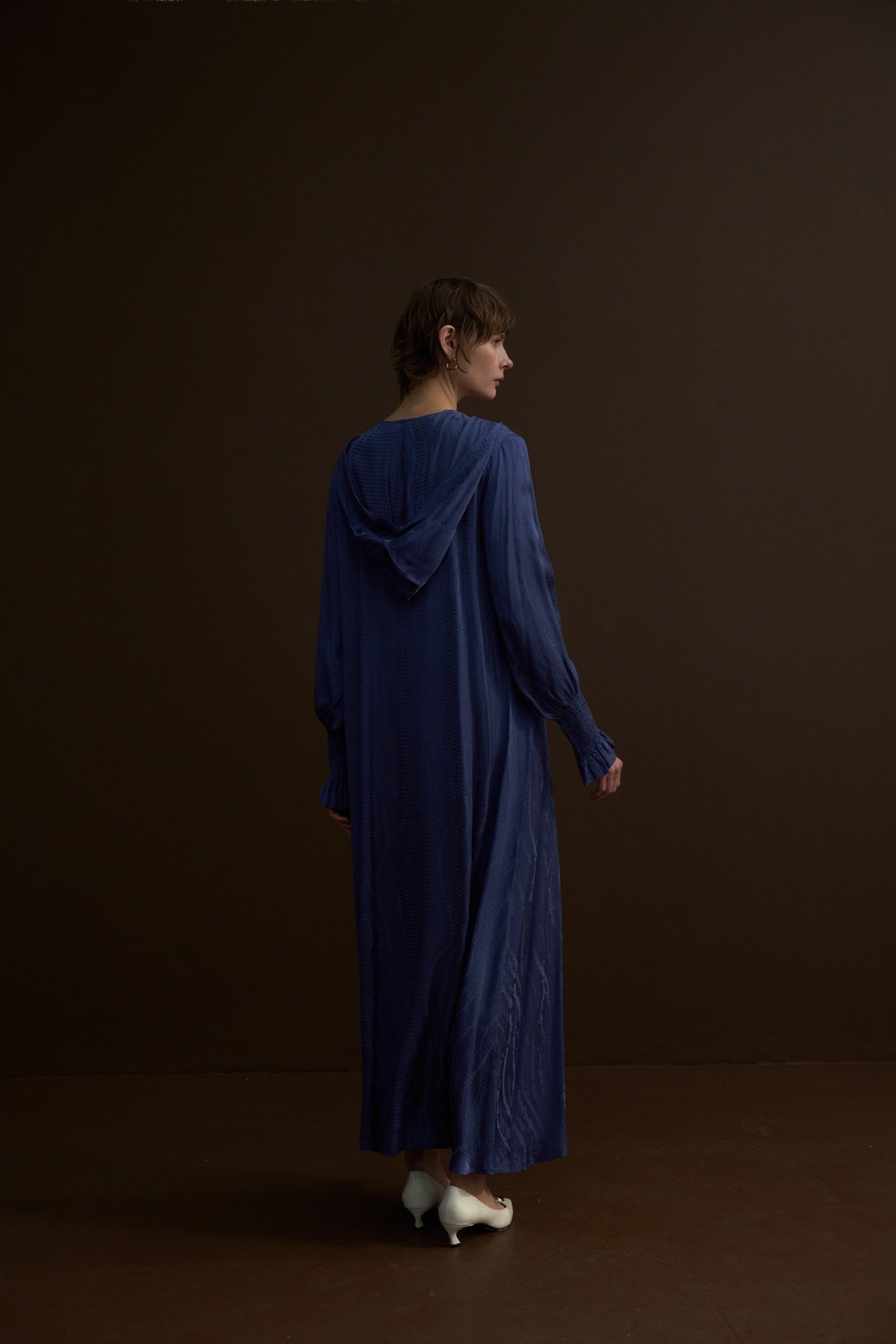 Kolları Gipeli Cep Detaylı Kapüşonlu Jakar Elbise - mavi