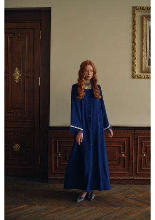 Kolları Taş Detaylı Elbise