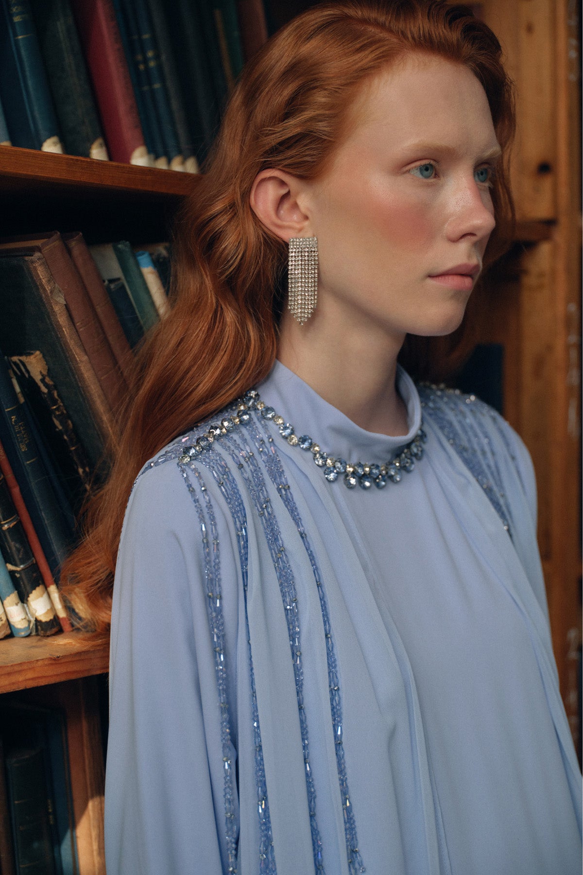 Omuzları Taş Detaylı Şifonlu Elbise - Mavi