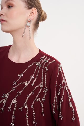Kol Ucu ve Omuz Kısmında Taş İşlemeli Elbise - bordo