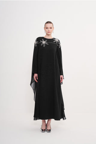 El İşi Çiçek İşleme Detaylı Pelerinli Elbise - siyah