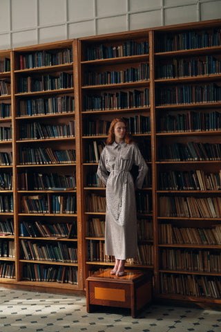 Yaka ve Ön Patlı El İşi Düğme Detaylı Elbise - mavi