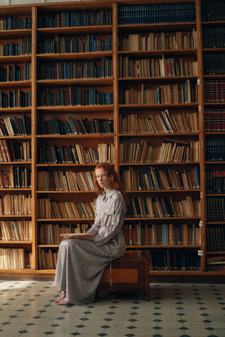 Yaka ve Ön Patlı El İşi Düğme Detaylı Elbise - mavi