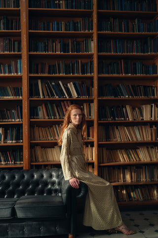 Yaka ve Ön Patlı El İşi Düğme Detaylı Elbise - sarı