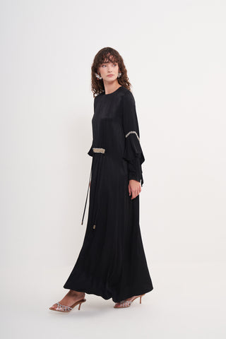 Kolları Volanlı ve Belinde Eli İşi Boncuk Detaylı Elbise - siyah