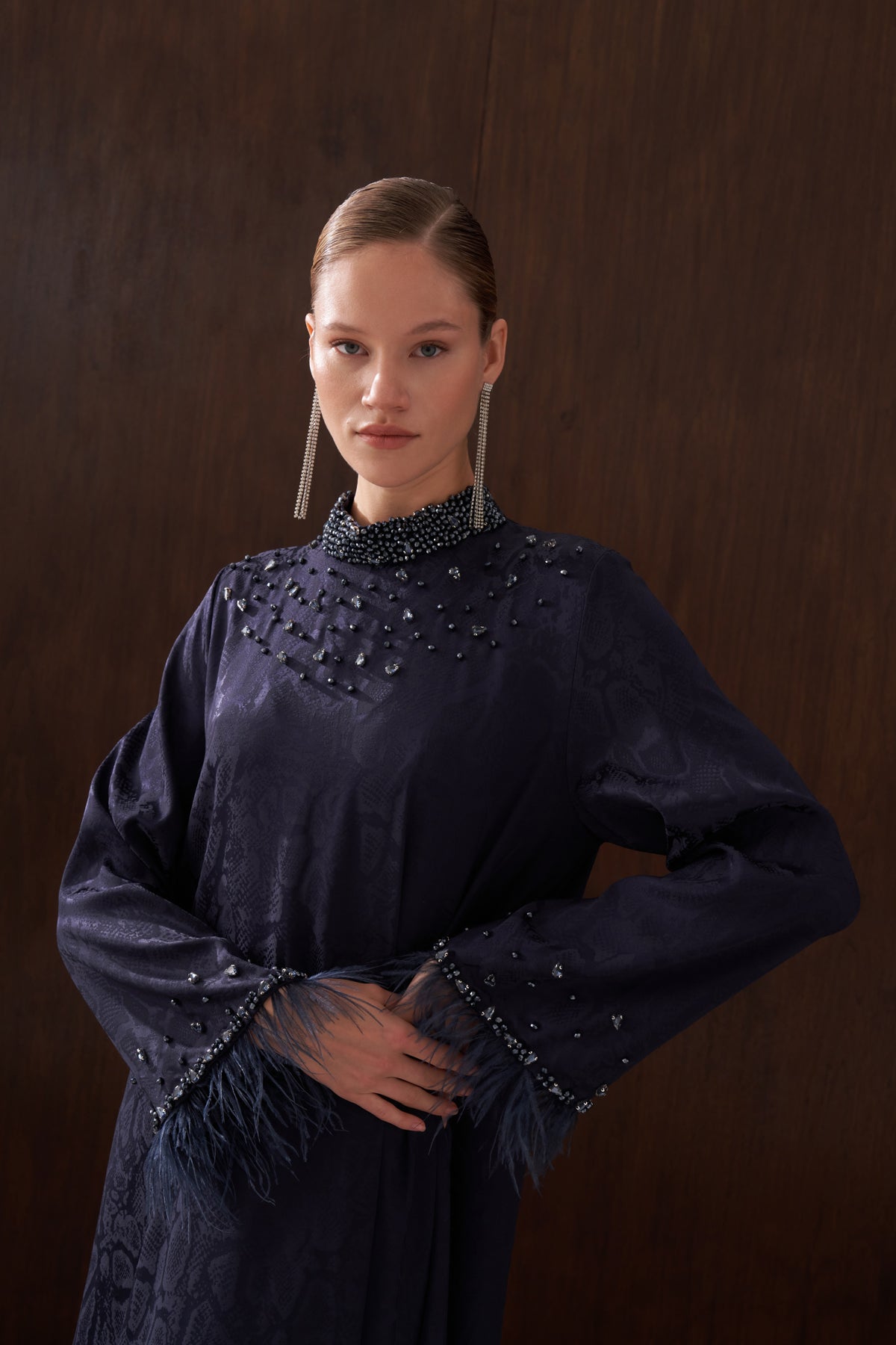 Taş ve Tüy Detaylı Jakarlı Elbise - lacivert