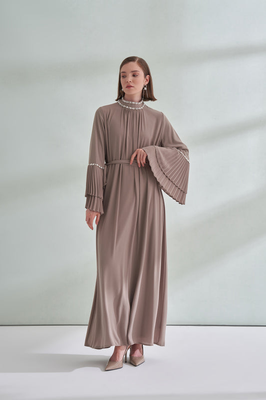 Taş ve Kolları Pilise Detaylı Elbise - vizon