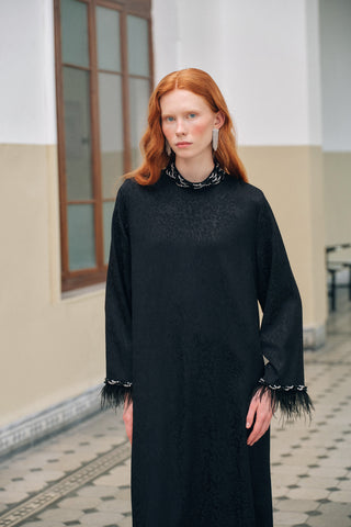 Taş ve Tüy Detaylı Jakarlı Elbise - siyah