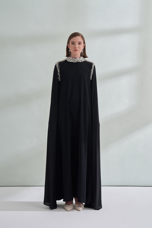 Pelerin ve El İşi İnci Süsleme Detaylı Elbise