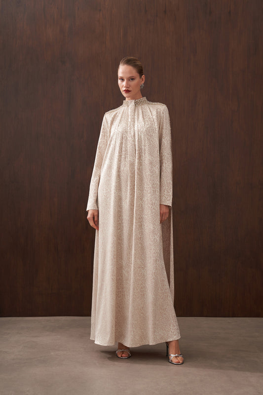 Jakar İpek Kumaş Hakim Yaka Elişi Detaylı Elbise - bej