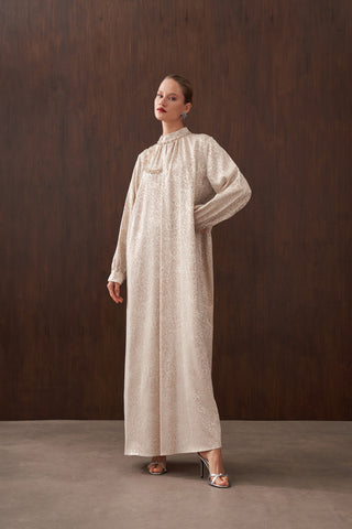 Jakar İpek Kumaş Omuzu Elişi Detaylı Elbise - bej