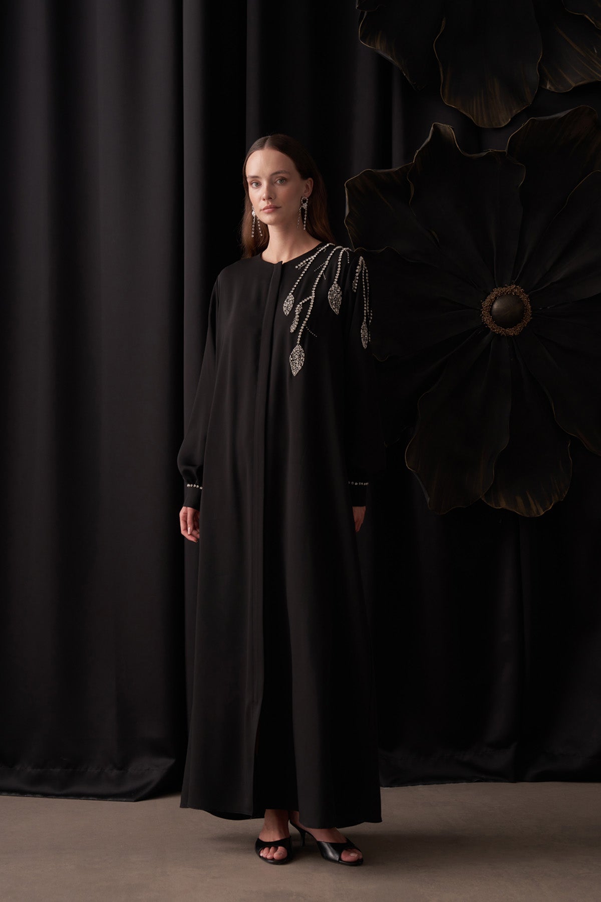 Kol ve Omuz Taş İşleme Detaylı Ferace - siyah