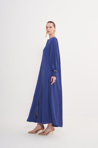 Kol Uçları ve Omuzda Zincir Taş Detaylı Ferace - indigo