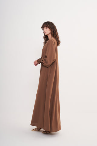 Kol Uçları ve Omuzda Zincir Taş Detaylı Ferace - taba