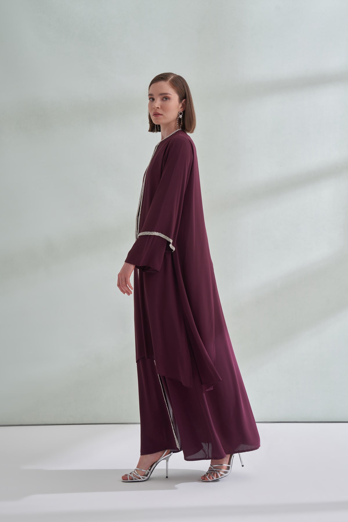 Kol Uçları ve Boydan Taş İşleme Detaylı Abaya - mürdüm