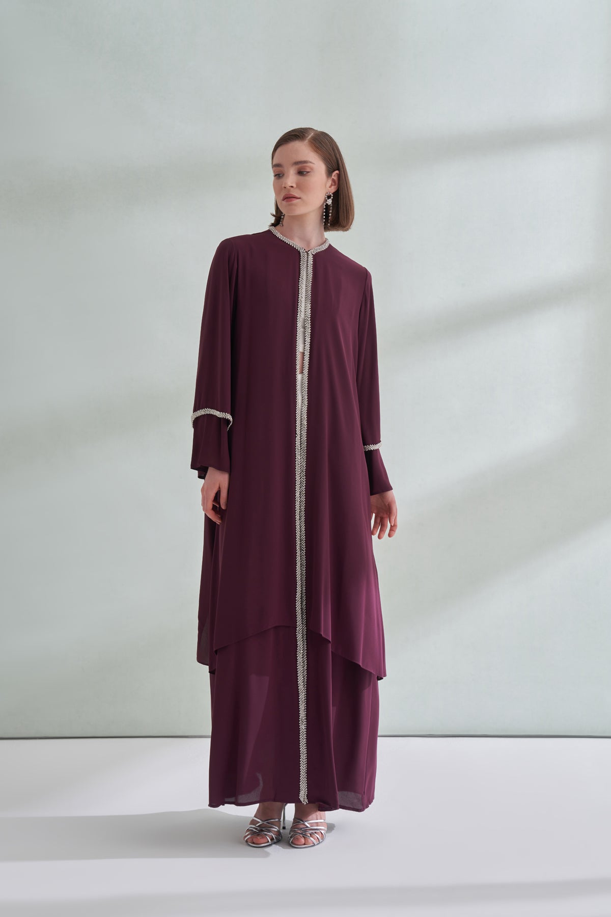 Kol Uçları ve Boydan Taş İşleme Detaylı Abaya - mürdüm