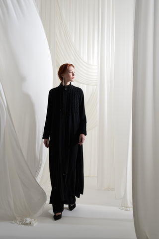 Önü ve Kolları Boncuk İşlemeli Ferace - siyah