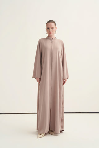 Yanları Şifonlu ve İşlemeli Ferace - koyu bej