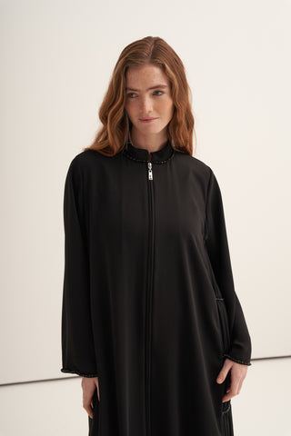 Yanları Şifonlu ve İşlemeli Ferace - siyah
