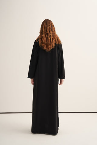 Yanları Şifonlu ve İşlemeli Ferace - siyah