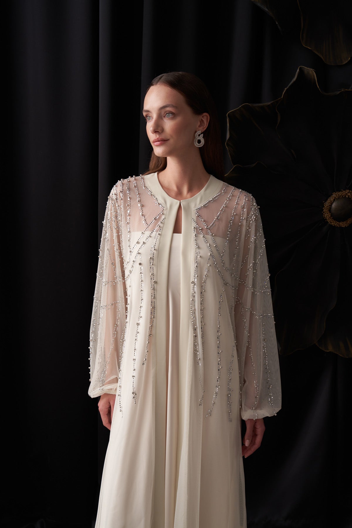 Taş Yapıştırma ve Çakım Detaylı Tül Abaya - krem