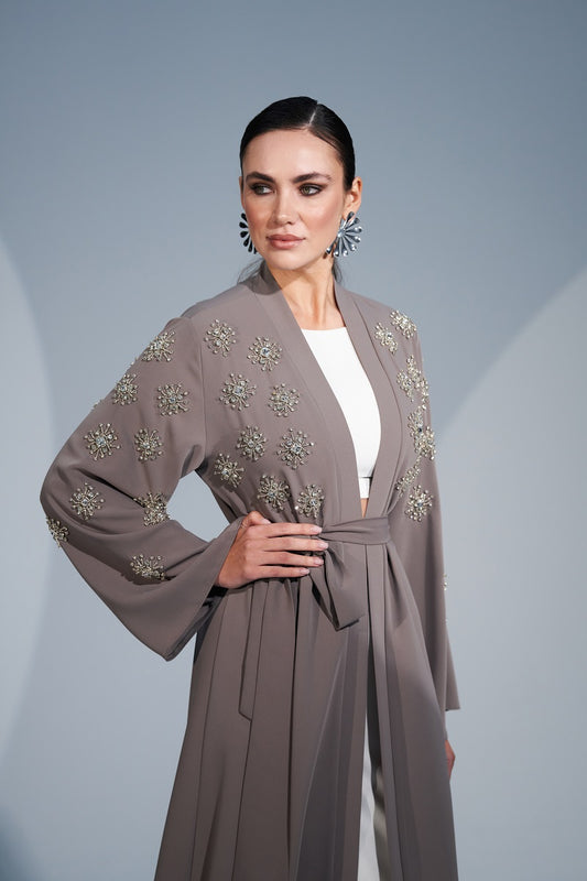 Kolları ve Önlerinde El İşi Taş Detaylı Abaya - vizon