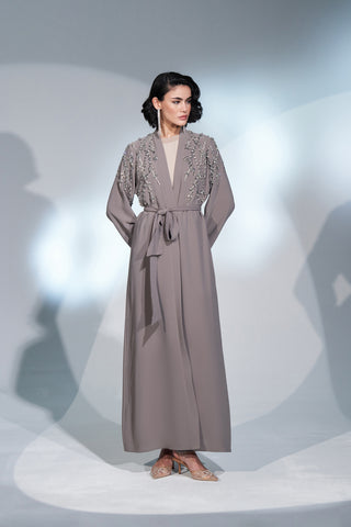 Kol Ucunda ve Yan Omuzdan Taş İşleme Detaylı Abaya - vizon
