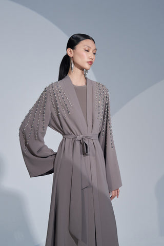 Önü Patlı Kolları ve Omuzları El İşi Taş Detaylı Abaya - vizon
