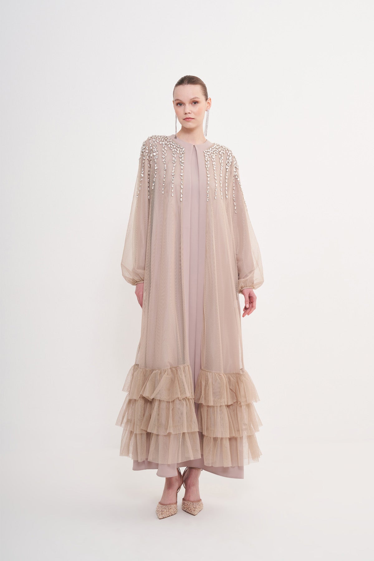 Taş Baskılı Eteği Fırfır Detaylı Tül Abaya - bej