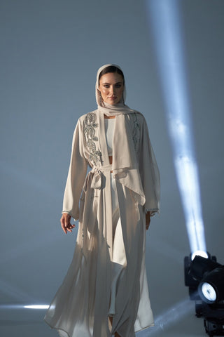 Omuz Boncuk İşleme Detaylı Etek Yanları Şifonlu Abaya - bej
