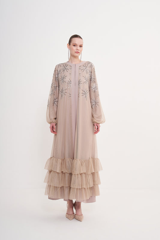 Ön Patlı Taş Baskılı Eteği Fırfır Detaylı Abaya - bej