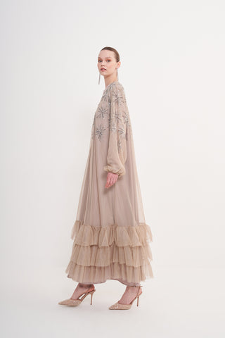 Ön Patlı Taş Baskılı Eteği Fırfır Detaylı Abaya - bej