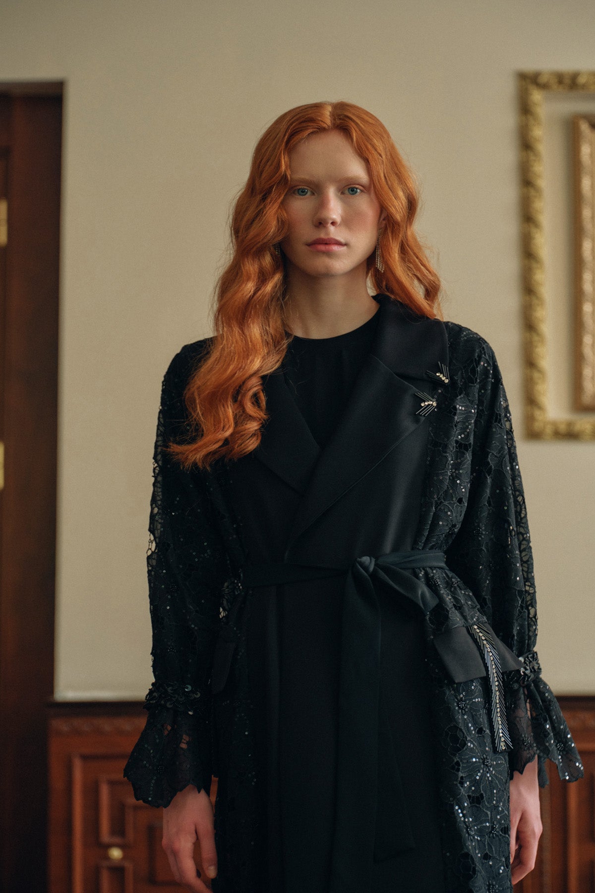 Cepler El İşi Boncuk İşleme Detaylı Ceket Yaka Abaya - siyah