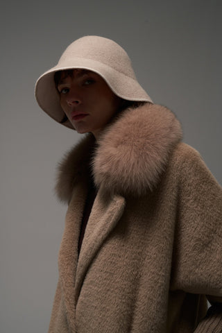 Yakası Kürklü Triko Detaylı Angora Kap - koyu bej